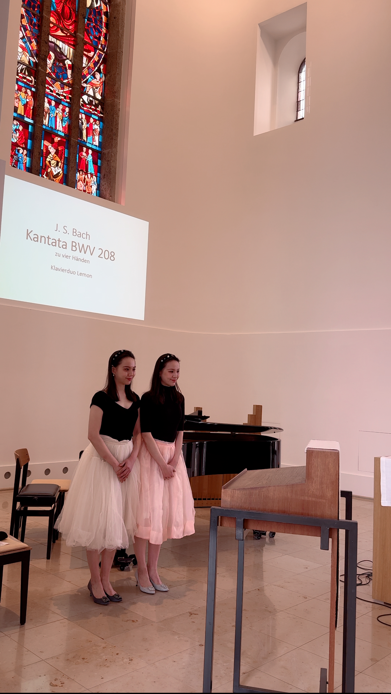 {"ARInfo":{"IsUseAR":false},"Version":"1.0.0","MakeupInfo":{"IsUseMakeup":false},"FaceliftInfo":{"IsChangeEyeLift":false,"IsChangeFacelift":false,"IsChangePostureLift":false,"IsChangeNose":false,"IsChangeFaceChin":false,"IsChangeMouth":false,"IsChangeThinFace":true},"BeautyInfo":{"SwitchMedicatedAcne":false,"IsAIBeauty":false,"IsBrightEyes":false,"IsSharpen":false,"IsOldBeauty":false,"IsReduceBlackEyes":false},"HandlerInfo":{"AppName":2},"FilterInfo":{"IsUseFilter":false}}